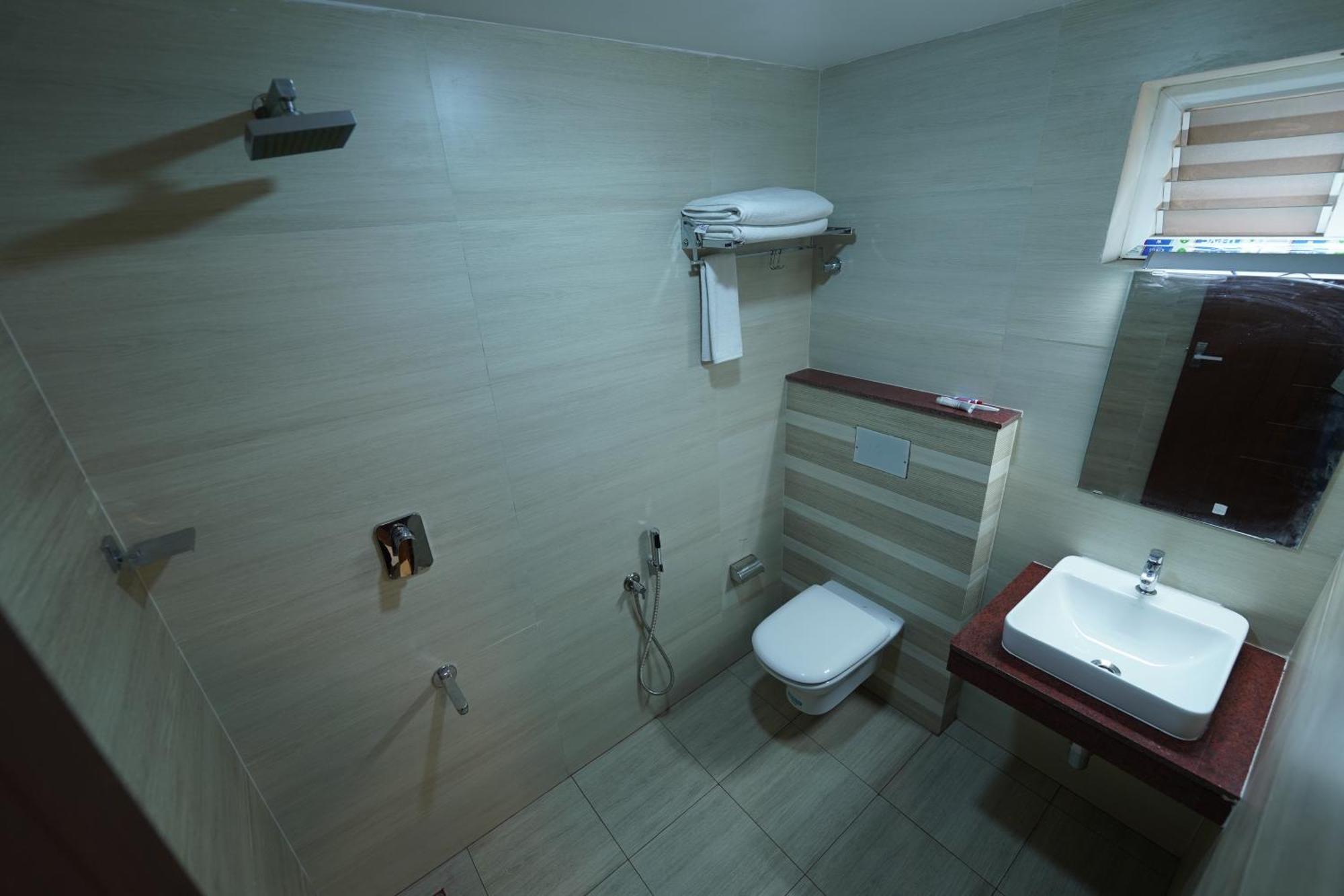 Hotel Newline Orchid Guruvāyūr 외부 사진
